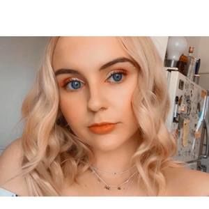 Meet your Posher, Ava